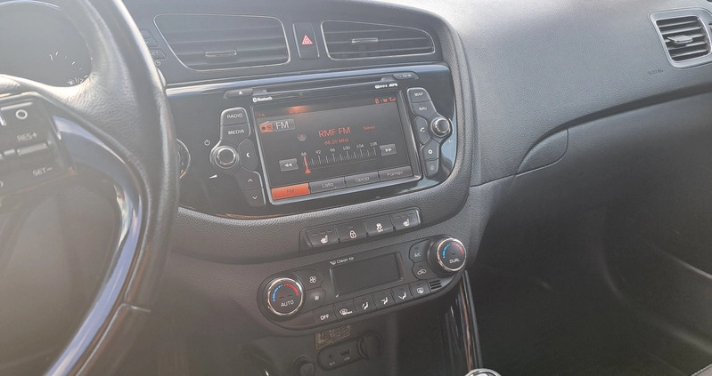 Kia Ceed cena 29500 przebieg: 230000, rok produkcji 2012 z Koprzywnica małe 277